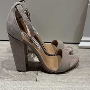Steve Madden Carrson Taupe Suede Block Heel size 5.5